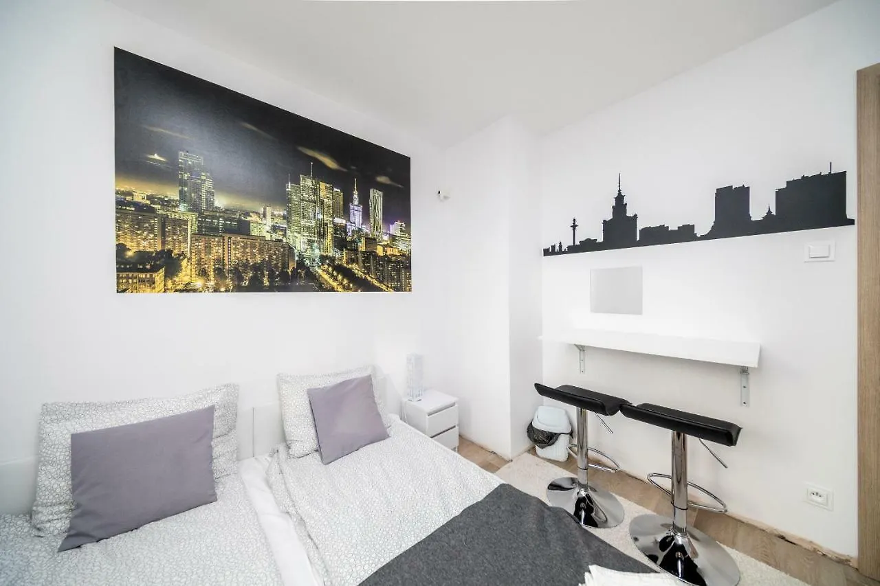 6 Cities Rooms ワルシャワ アパート